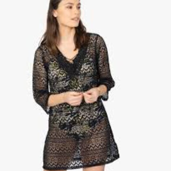 Elegant Black Lace Swim Cover-Up - Picture 3 of 3